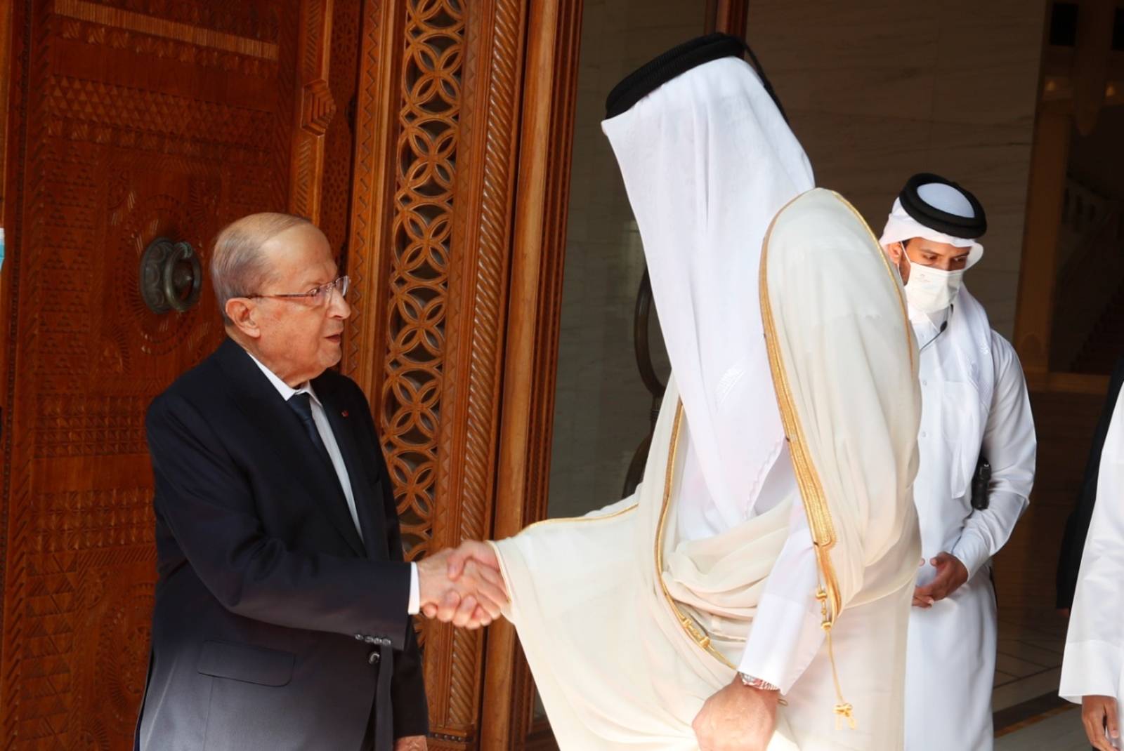 هل تحدّى جنرال بعبدا الرياض من قطر؟
«تنازل» وزير الاعلام الشكلي لن يُقدّم ولن يُؤخر؟!!