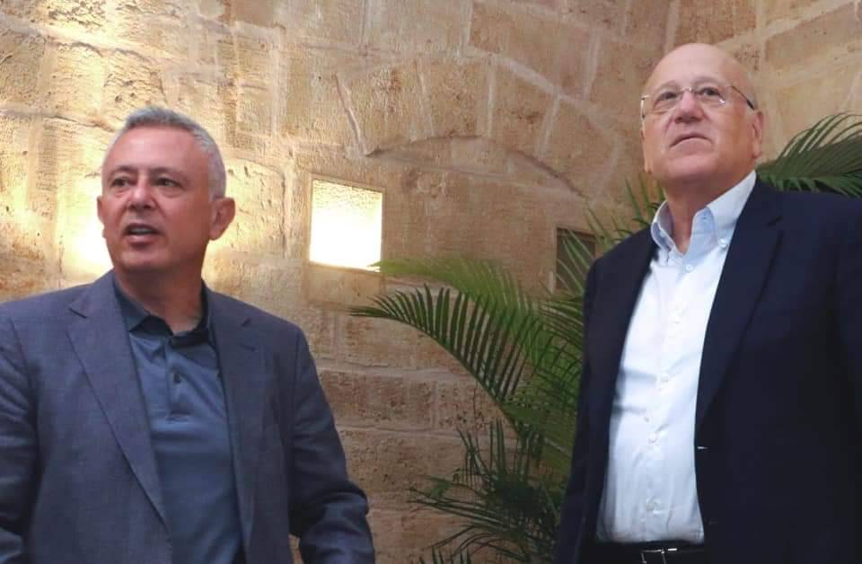 ميقاتي لفرنجية والخليلين: انا او قرداحي... والاّ سأستقيل السبت
حزب الله لوزير الاعلام: نحن معكَ والى جانبكَ في ايّ قرار تتخذه
لماذا الصمت الرسمي عن وصف بو حبيب للحوثيين بـ «الارهابيين»؟