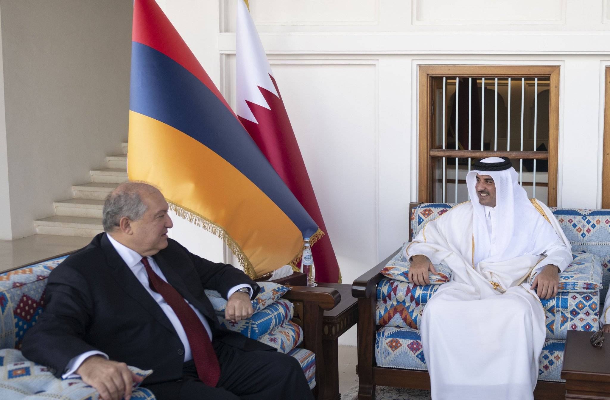الشيخ تميم يستقبل الرئيس الأرميني