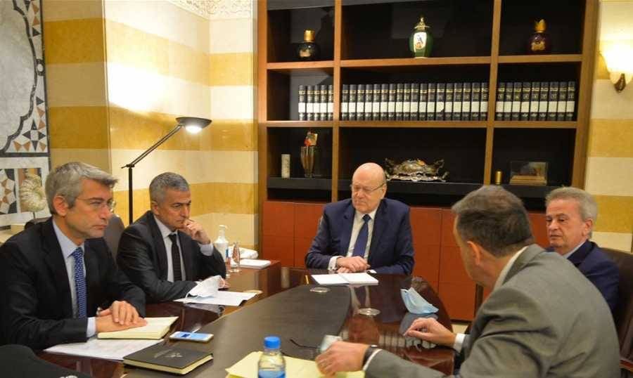 ميقاتي تراس اجتماعا في السراي حول اوضاع
الكهربا والغازوشروط التمويل بحضور سلامة والخليل