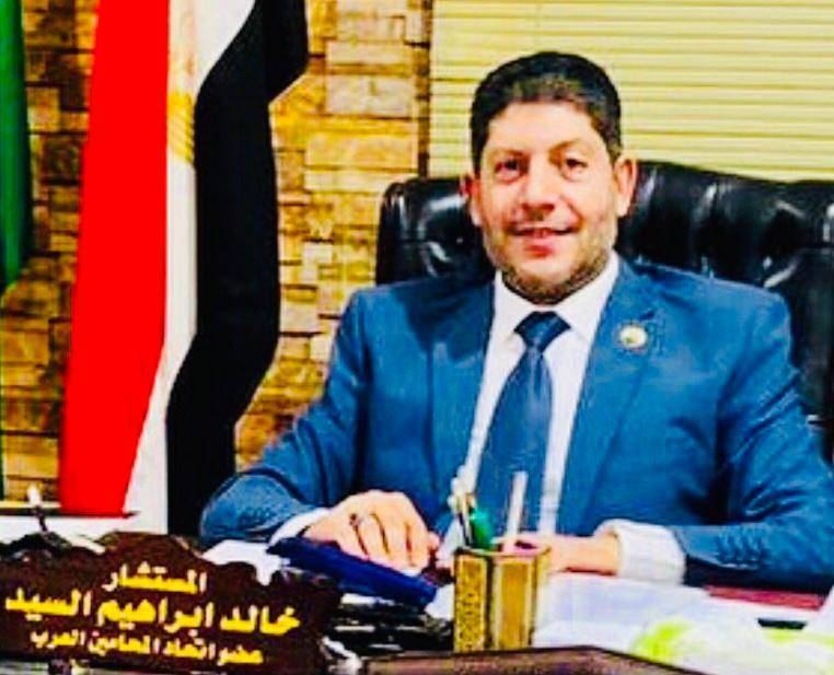 المستشار خالد السيد...يتقدم بالشكر لأكاديمية إكسفورد