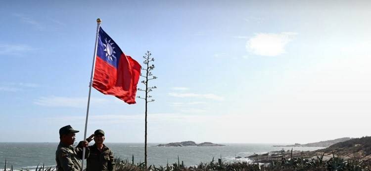 البنتاغون : تعزيز دفاعات تايوان 
