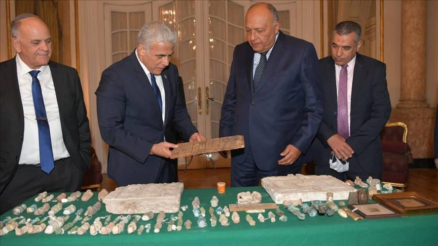 مصر تستردّ 95 قطعة أثرية مهرّبة من إسرائيل