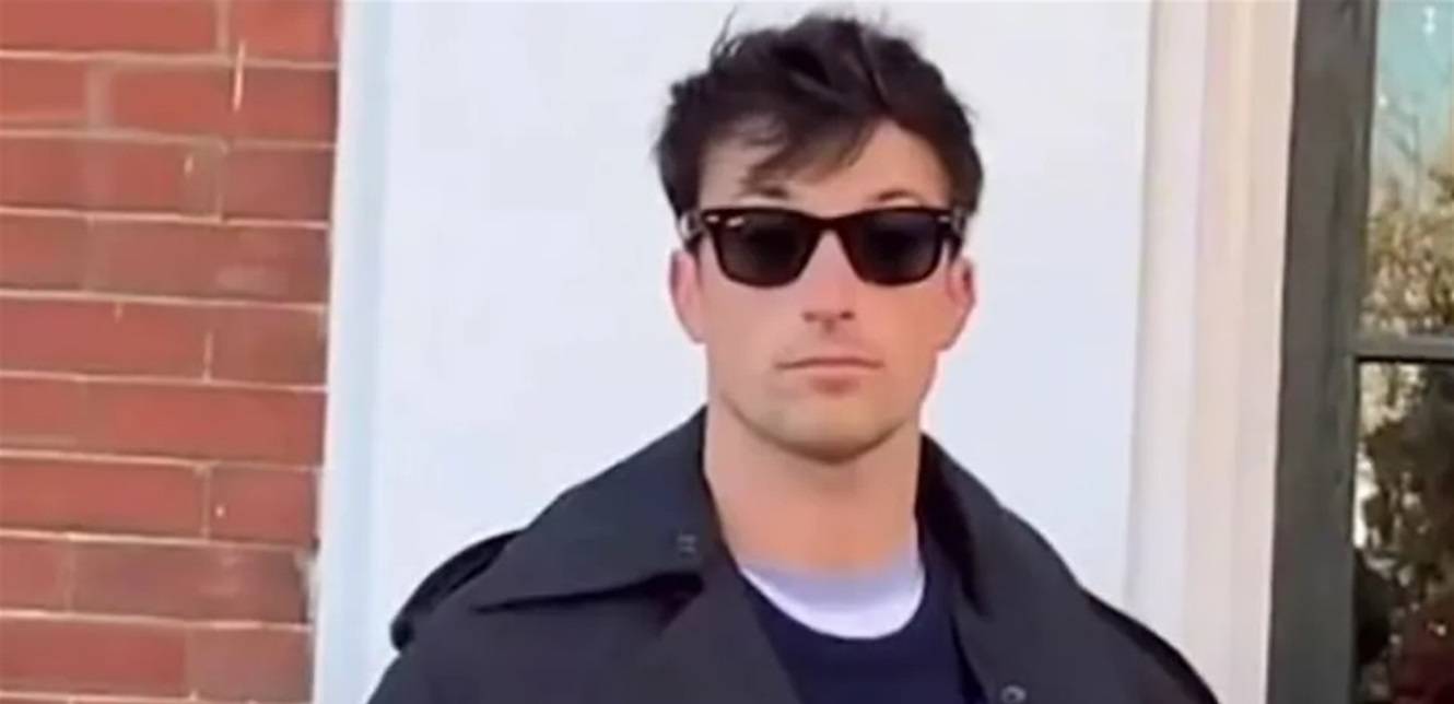 بالفيديو- الـ" Bodyguard الشخصي"لبايدن..مالئ الدنيا وشاغل الناس
