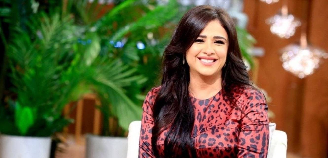 هل ستقاضي ياسمين عبد العزيز الطبيب المتسبب بأزمتها الصحية؟