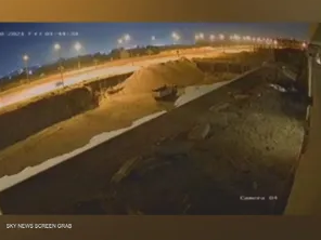بالفيديو-"الحادث المرعب"... قتل 4 طلاب دفعة واحدة في هذه الدولة!