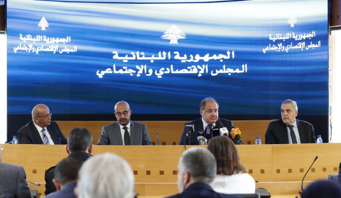 لقاء في المجلس الاقتصادي حول ازمة النفايات
ياسين: لهيئة وطنية تعالج التلوث
عربيد: لوقف الاشتباك السياسي فورا