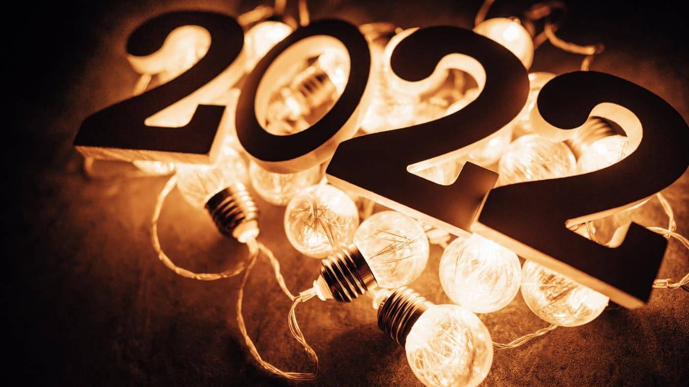 أيها اللبنانيون.. ستترحمون على سنة 2021
