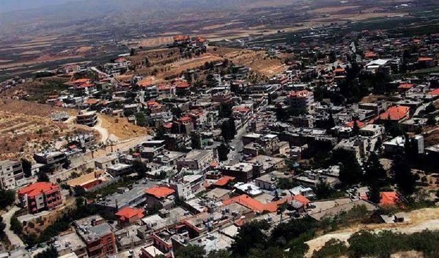 بسبب الأوضاع المعيشية.. مواطن يحرق نفسه في ساحة بدنايل