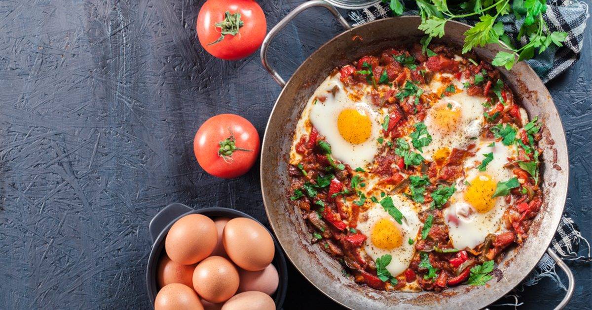 طريقة عمل الشكشوكة بالبيض