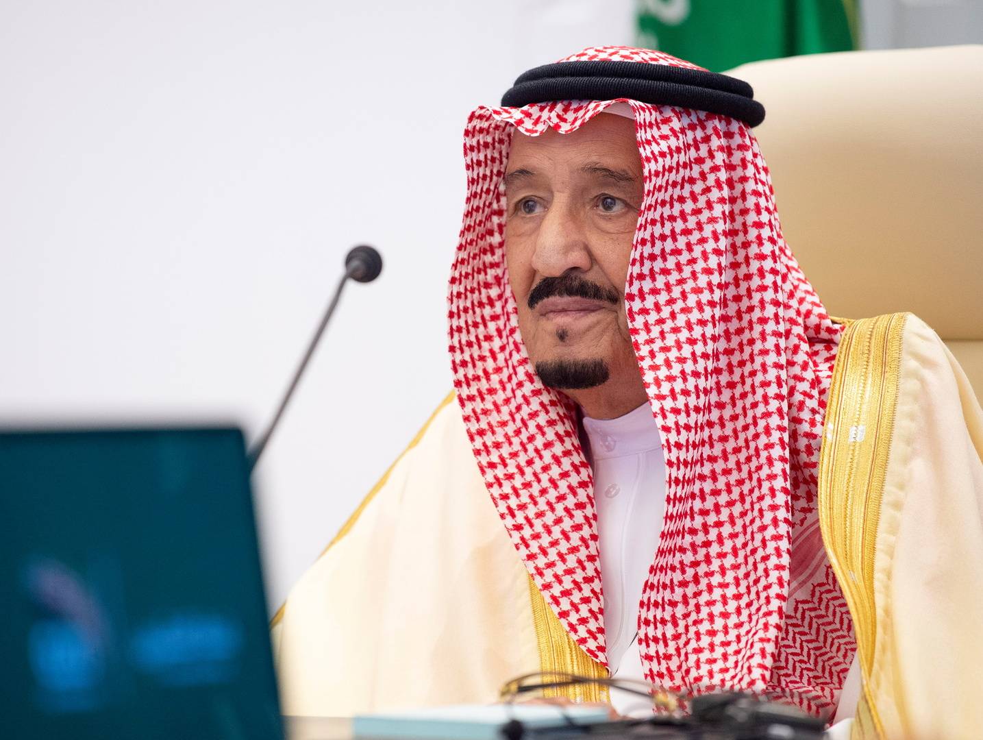 ما سرّ غياب الملك سلمان عن قمة الرياض؟
