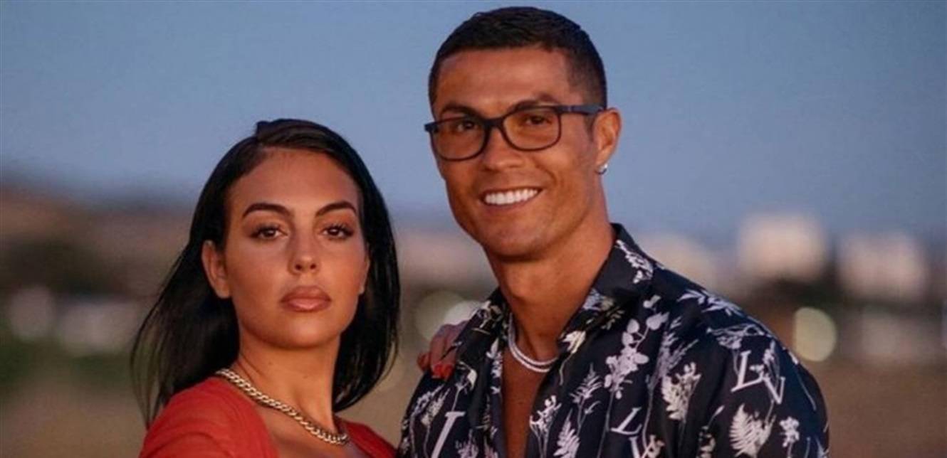 صورة من "زفاف" كريستيانو رونالدو وجورجينا رودريغز.. شاهدوا فستانها