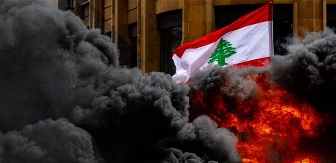 عملاء وجهلة وانتهازيّون يبخسون التوجّه شرقاً