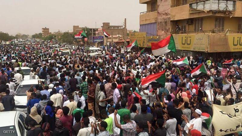 واشنطن: نقف إلى جانب الشعب السوداني