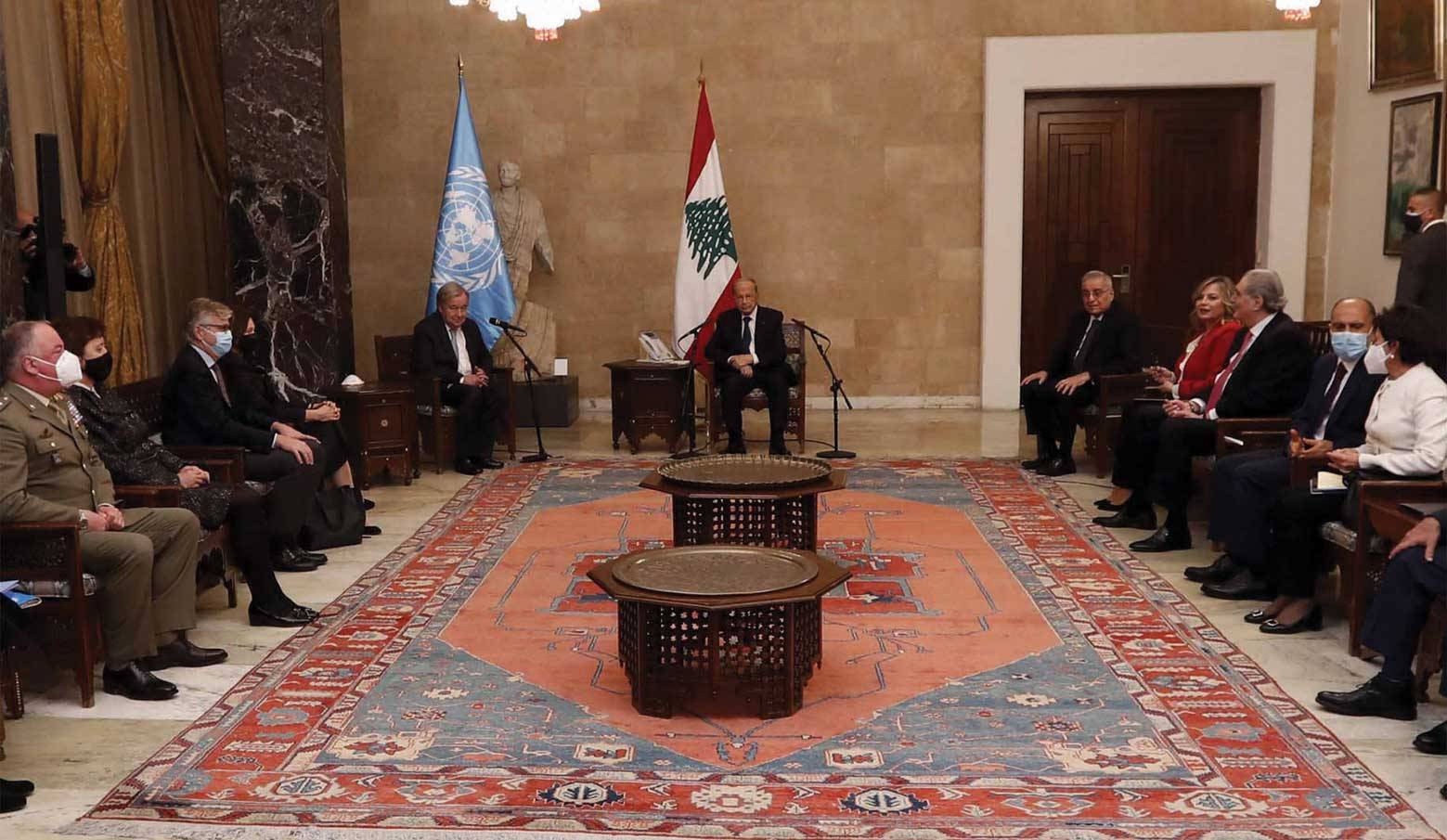 غوتيريش في بيروت: تفعيل الحكومة... القيام بإصلاحات وتطبيق القرارات الدولية
مجلس الوزراء لن ينعقد حتى لو تمّ حلّ مُشكلة القاضي بيطار... والسبب التعيينات
تعميم مصرف لبنان يضرب السوق السوداء... وسلامة يُعلن إمتلاك «المركزي» القدرة لتمويله