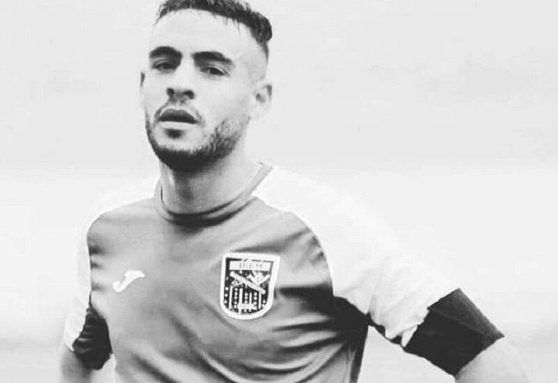 وفاة لاعب كرة جزائري في الملعب خلال مباراة محلية