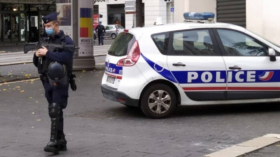 امرأة تحاول الاصطدام بعدد من السيارات في مارسيليا