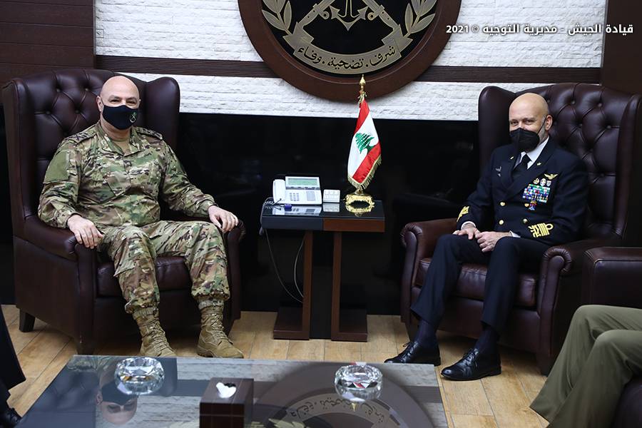 العماد عون بحث و رئيس أركان الدفاع الإيطالي العلاقات الثنائية بين جيشي البلدين