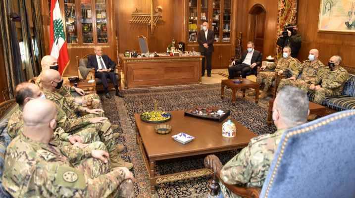 بري استقبل وفداً من قيادة الجيش برئاسة العماد عون
