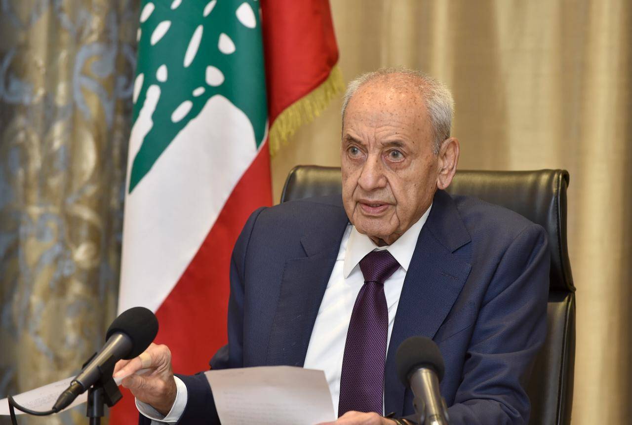 بري عرض الأوضاع مع نائب عراقي