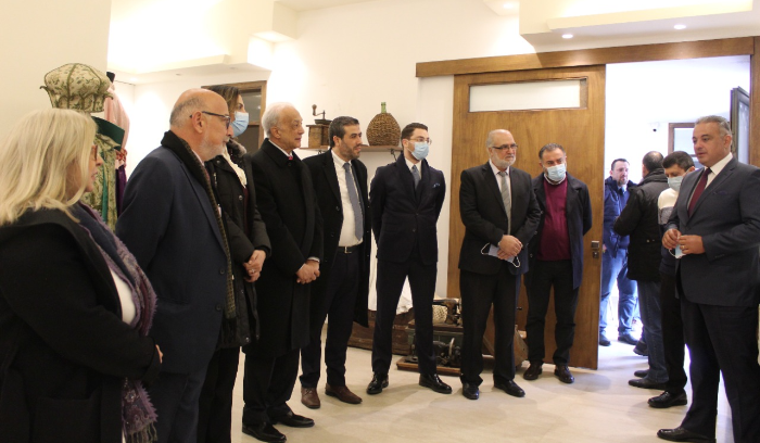 زار عنجر ومجدل عنجر... ونوّه بمسيرة الأرمن
المرتضى: من دون التنوّع والتسامح يفقد
الكيان سببه الموجب ويُصبح مُعرّضاً للمخاطر