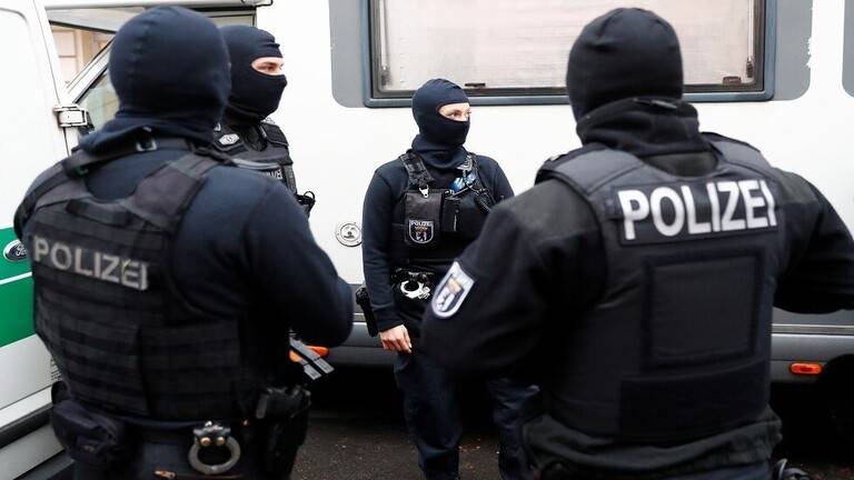 ألمانيا: مذكرات اعتقال بحق 596 يمينيا متطرفا