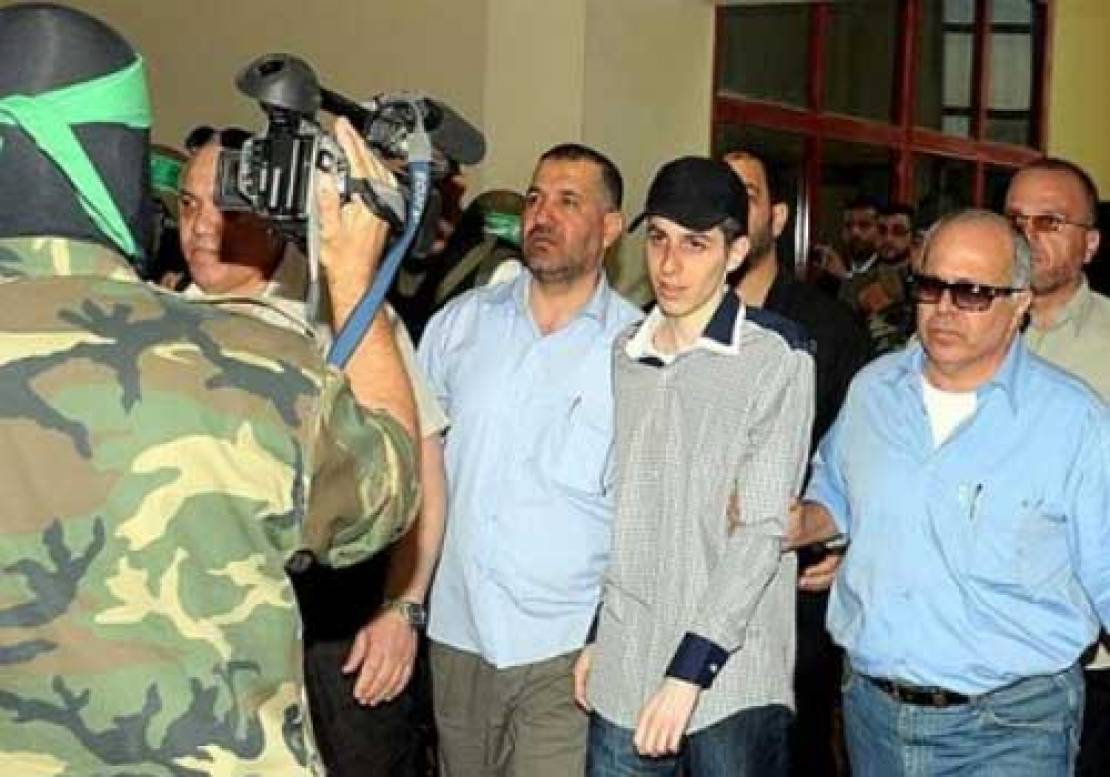 لماذا تعرقل الحكومات الإسرائيلية صفقة أسرى جديدة مع حماس؟