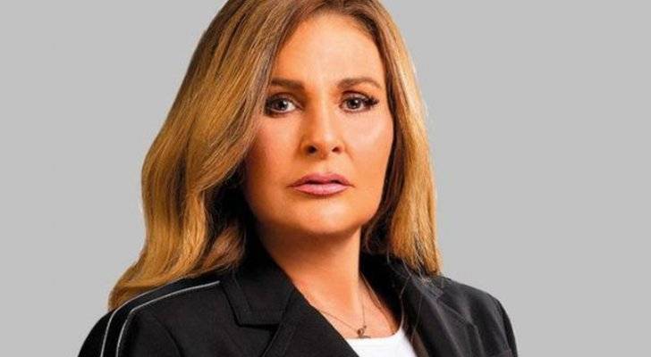 يسرا تُفجع بوفاة هذه المرأة