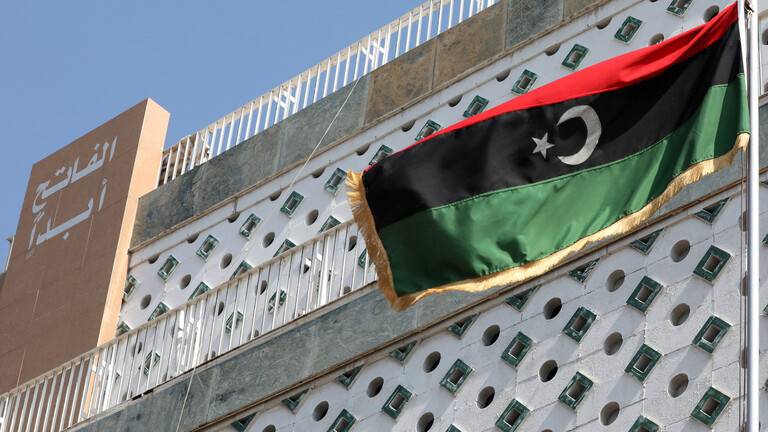 ليبيا.. حبس الصديق بتهم فساد مالي
