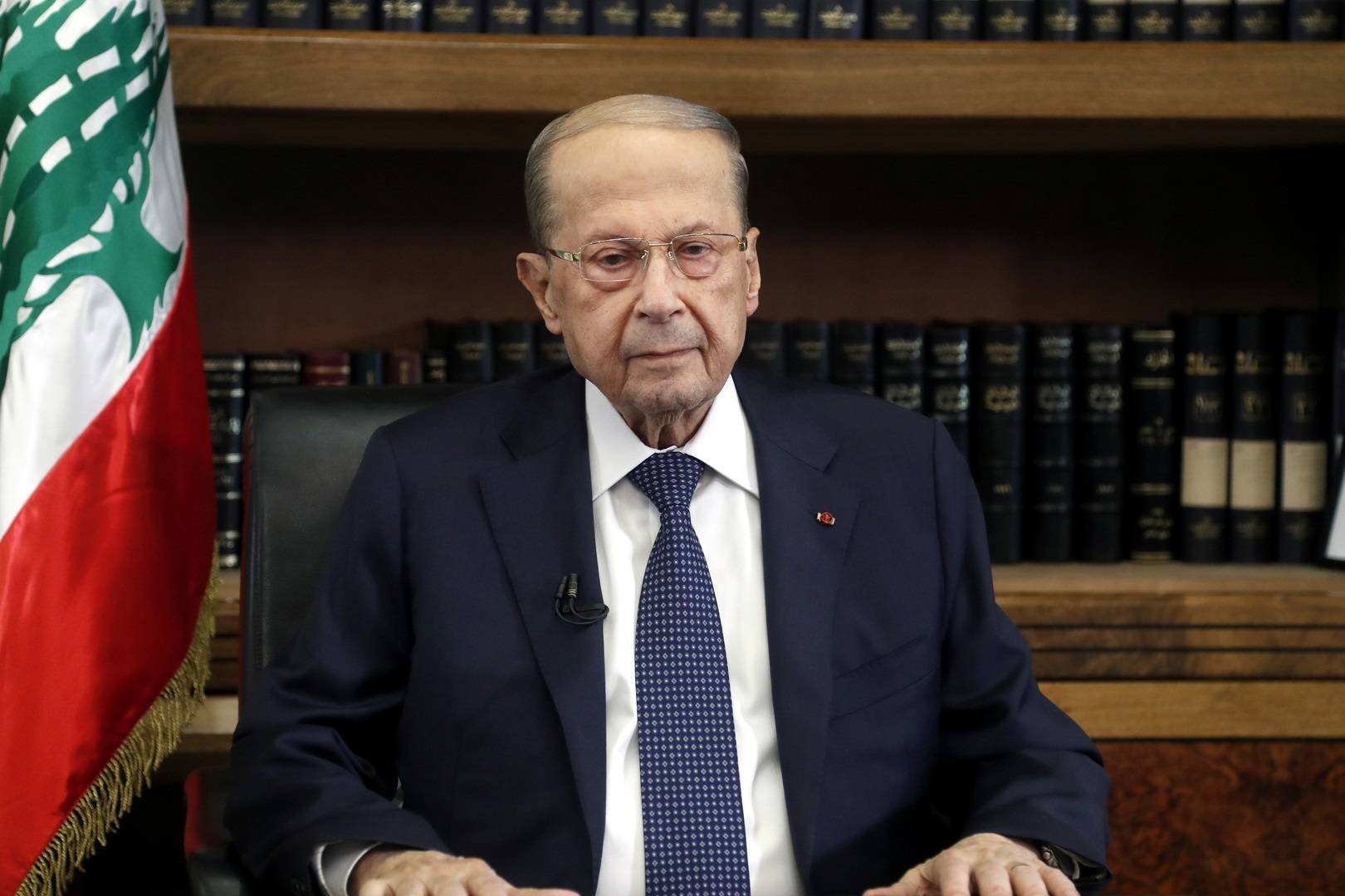 من سيلبي دعوة عون للحوار؟