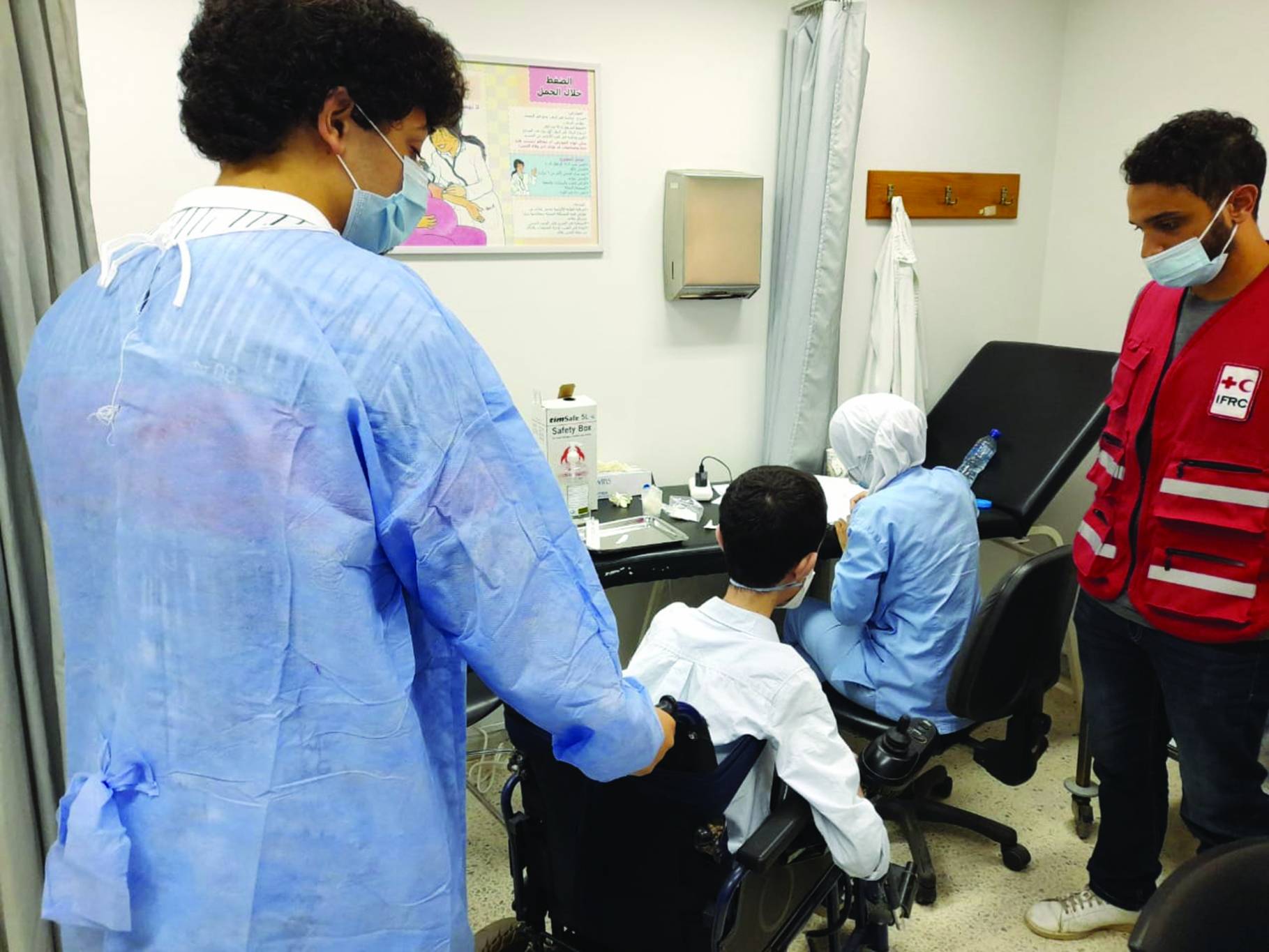 إقبال كثيف على التلقيح في طرابلس
"كورونا" تمنع الطلاب من العودة الى المدارس