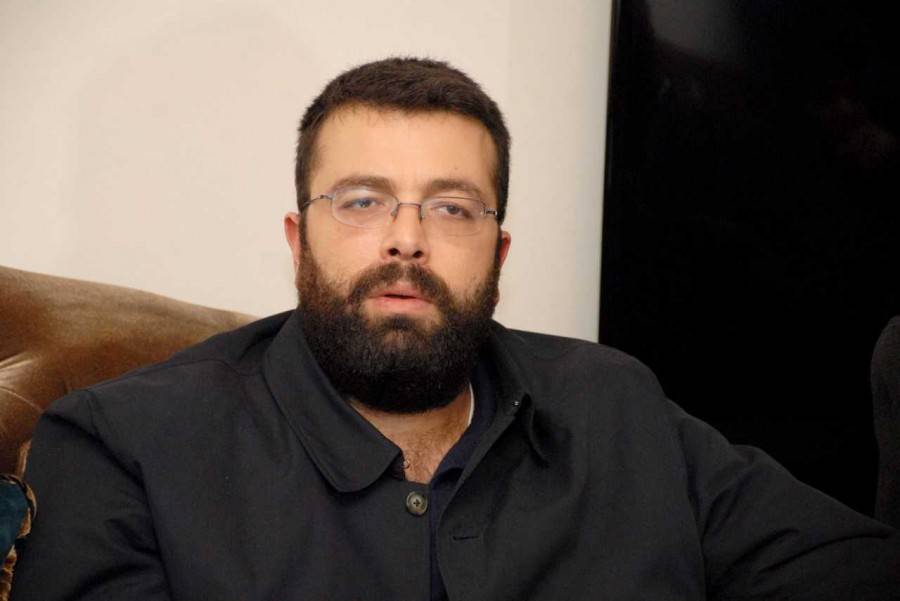 أحمد الحريري يحذر جعجع