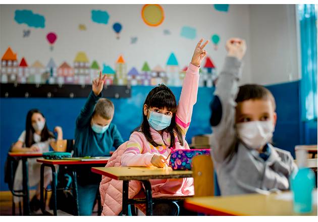 الحلبي ينهي الجدل: العودة إلى المدارس غدا