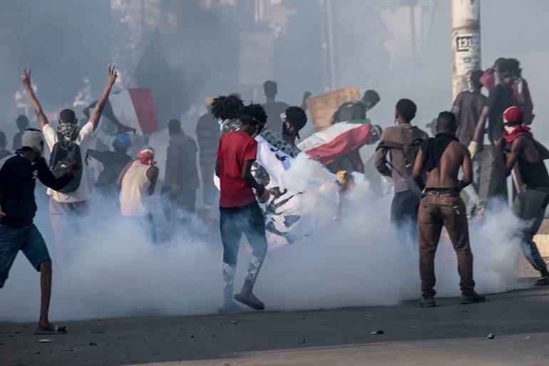 السودان.. مجلس الأمن يبحث الأزمة
ومشاورات اممية لإطلاق عملية سياسية
