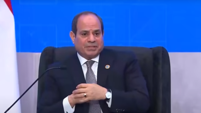 السيسي: مستعد لإجراء انتخابات رئاسية ولكن بشرط واحد