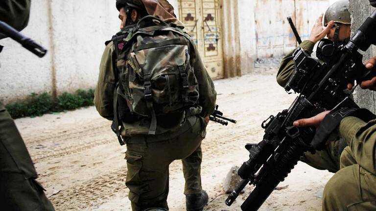 مواجهات بين فلسطينيين وقوات الإحتلال في الضفة الغربية