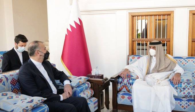 ماذا دار بين أمير قطر وعبداللهيان خلال لقائهما؟
