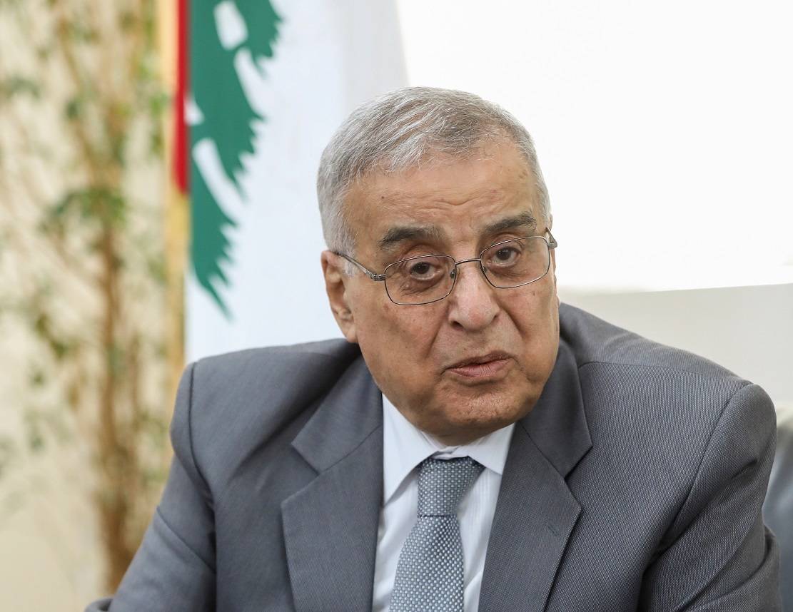 بو حبيب تسلّم أوراق اعتماد
سفير كوريا الجديد لدى لبنان