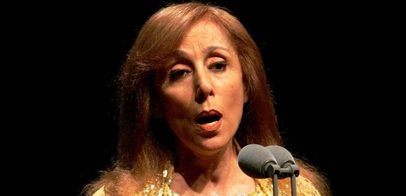 بالصورة- لقاء تاريخيّ نادر بين فيروز وداليدا.. هذا ما حصل بينهما