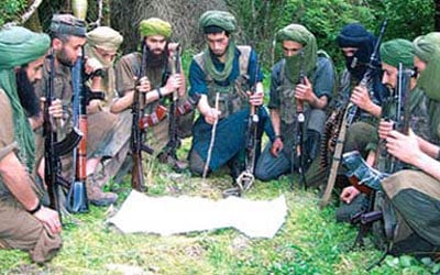 الإرهاب التكفيري في لبنان والسباق المحموم
بين «معركة القلمون» و تحضيرات «جنيف 2»