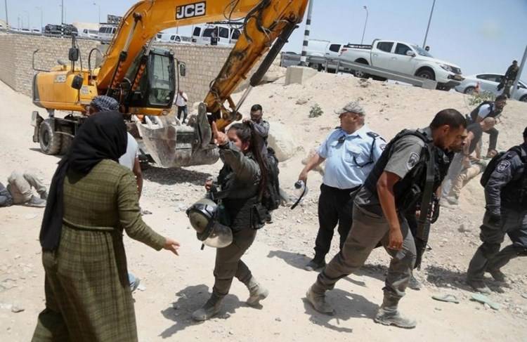 اعتقال فلسطينية بعد الاعتداء عليها في النقب