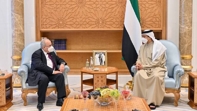 رسالة من تبون إلى رئيس دولة الإمارات