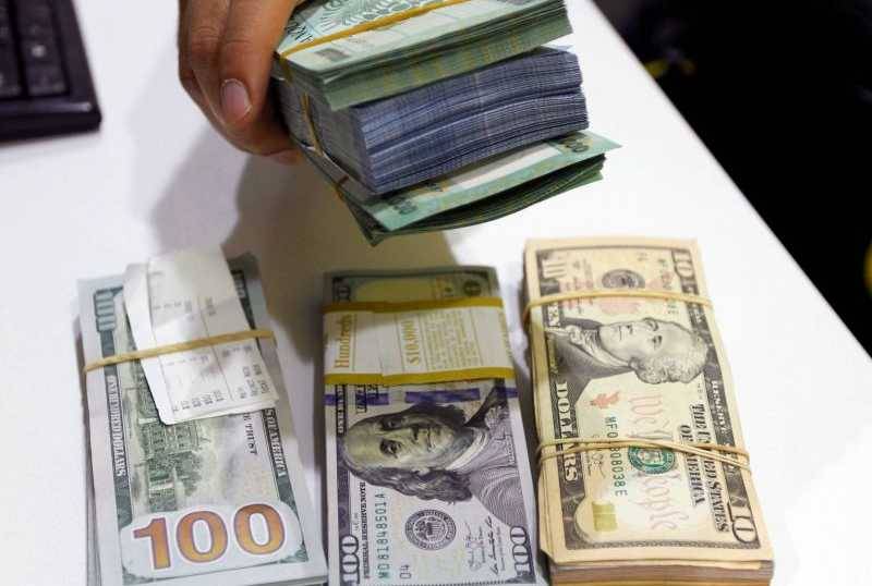 بعد انخفاض سعر الدولار ما مصير أسعار الغذاء والمحروقات؟