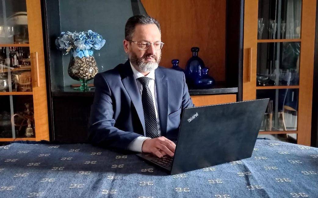 المحامي وسام سعادة يعمل بصمت وبنجاح
وينتظره منصب رياضي اتحادي في المستقبل