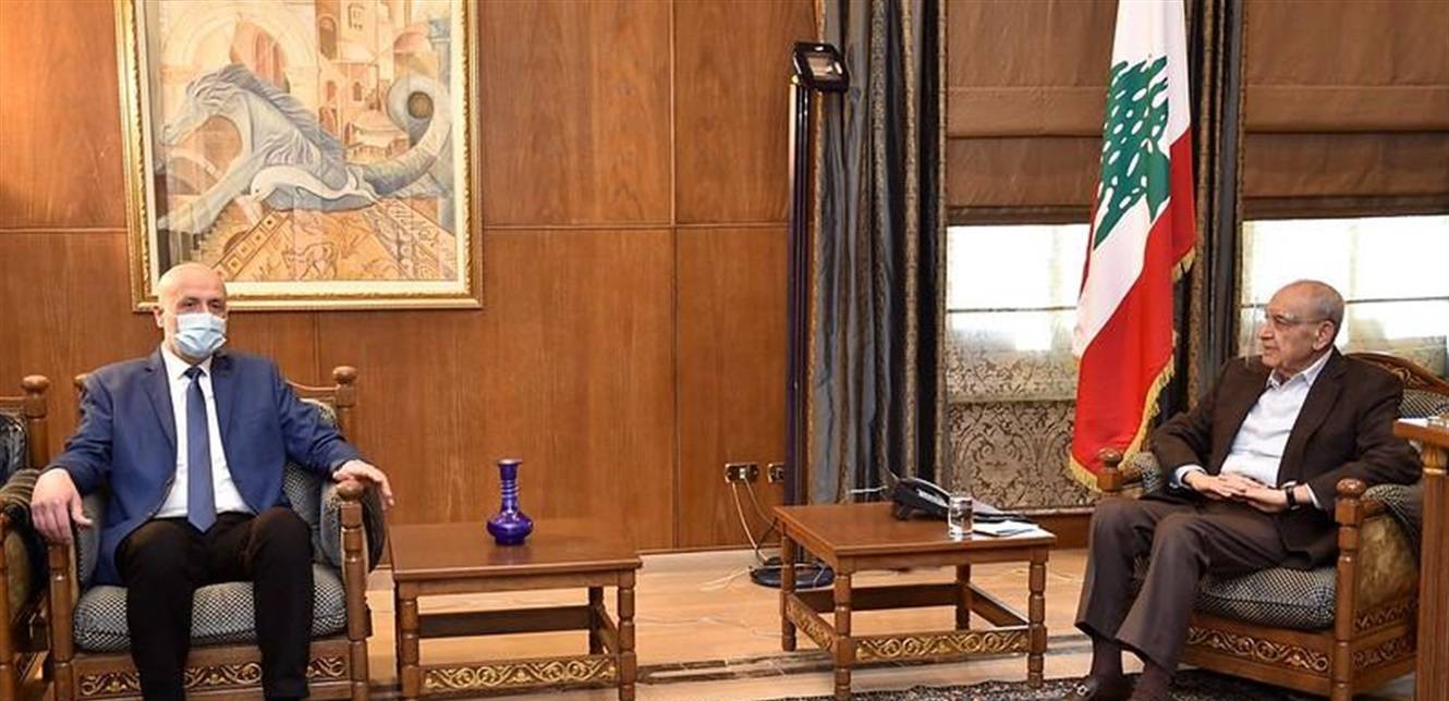 الاوضاع العامة بين برّي والمولوي