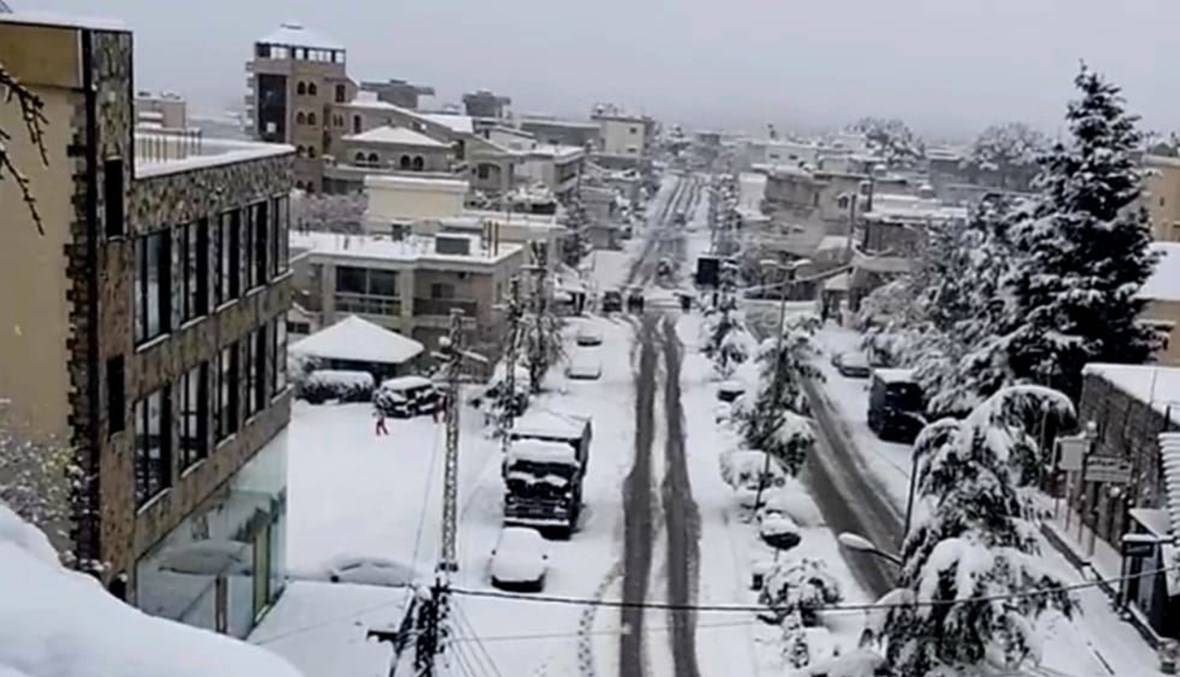 عاصفة قوية جديدة تضرب لبنان بعد ظهر الأحد.. رياح شديدة وأمطار غزيرة والثلوج على الـ 1200 متر