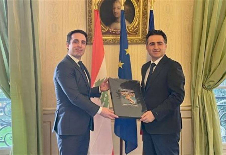 هبة الباصات الفرنسية إلى لبنان قريبا