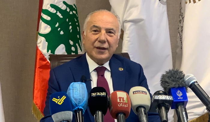 دبوسي إفتتح جناح غرفة طرابلس
الكبرى في معرض بالعراق
