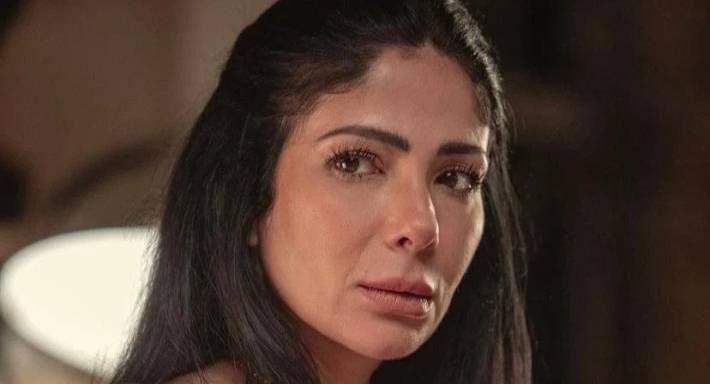منى زكي تتعرض للإنتقادات وبيان عاجل من النقابة حول “أصحاب ولا أعز”