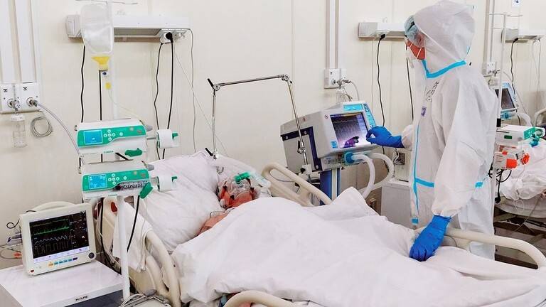 طبيب روسي يكشف مضاعفات نادرة ولكنها خطرة لـ 